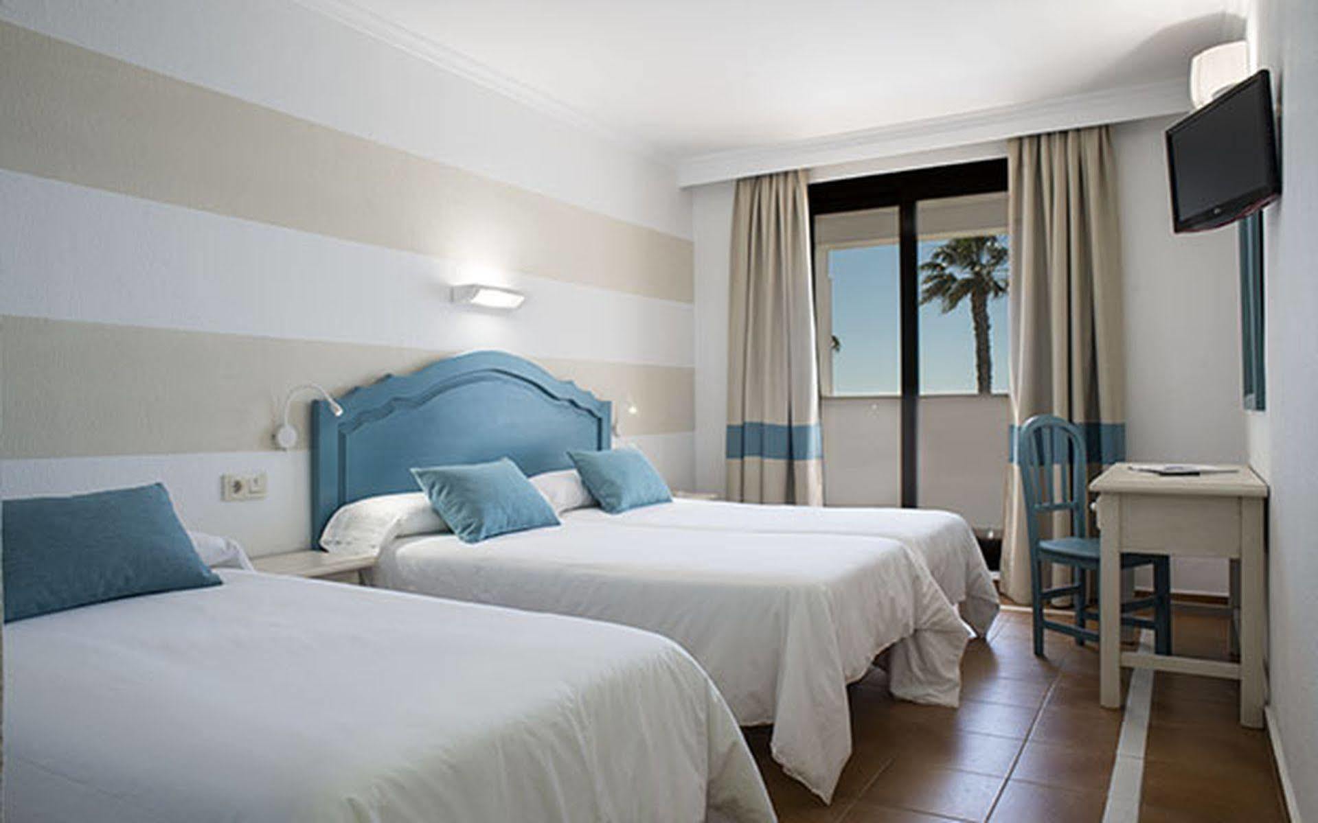 Hotel Marlin Antilla Playa Ла Антила Екстериор снимка